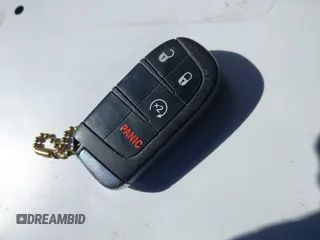 2020 Jeep Renegade Latitude z VIN ZACNJABBXLPL83917, wystawiony jako IAAI lot #41297530 z przebiegiem 41 264 mil mil oraz . Historia ofert i sprzedaży dostępna na DreamBid. Obrazek 11.