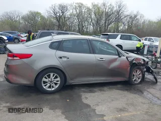 2016 Kia Optima LX с VIN 5XXGT4L32GG015238, выставлен на аукционе IAAI как лот 41921991 с пробегом 138 816 миль миль и . История ставок и продаж доступна на DreamBid. Изображение 13.