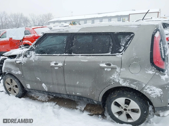 2014 Kia Soul with VIN KNDJN2A26E7033942, listed as a IAAI auction lot 41271872 with 90,901 mi miles. Bid and sale history available at carsss.com. Image 14.