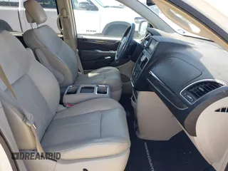 2011 Chrysler Town & Country Limited with VIN 2A4RR6DG2BR611268, listed as a IAAI auction lot 41853613 with 99,859 mi miles. Bid and sale history available at carsss.com. Image 5.