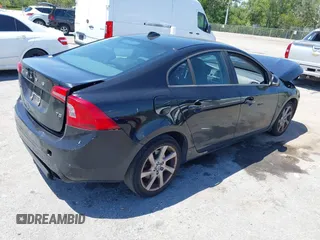 2014 Volvo S60 T5 with VIN YV1612FS1E2294154, listed as a IAAI auction lot 42046636 with 165,257 mi miles. Bid and sale history available at carsss.com. Image 4.