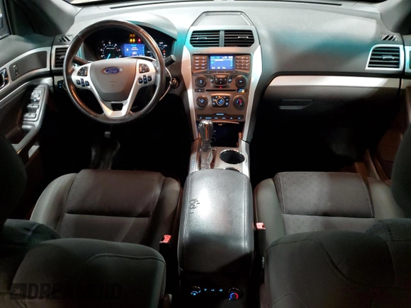 2013 Ford Explorer XLT with VIN 1FM5K8D84DGB60227, listed as a Copart auction lot 52698285 with 133,871 mi miles and Salvage Title. Bid and sale history available at DreamBid. Image 8.