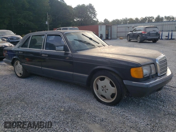 1990 Mercedes-Benz 560 with VIN WDBCA39E8LA508059, listed as a Copart auction lot 75865254 with 222,616 mi miles and Clean Title. Bid and sale history available at DreamBid. Image 4.