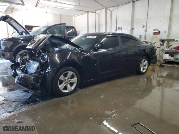 2013 Dodge Charger SE with VIN 2C3CDXBG6DH617011, listed as a Copart auction lot 87272084 with 43,465 mi miles and Salvage Title. Bid and sale history available at carsss.com. Image 1.