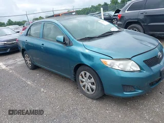 2010 Toyota Corolla z VIN JTDBU4EE8A9113989, wystawiony jako IAAI lot #42734417 z przebiegiem 107 490 mil mil oraz . Historia ofert i sprzedaży dostępna na DreamBid. Obrazek 1.
