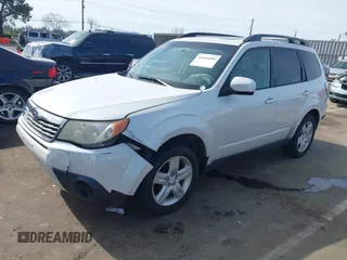 2010 Subaru Forester 2.5X Premium with VIN JF2SH6CC6AG720584, listed as a IAAI auction lot 41666604 with 110,252 mi miles. Bid and sale history available at carsss.com. Image 2.