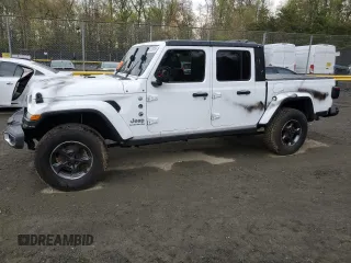 2020 Jeep Gladiator Overland z VIN 1C6HJTFG1LL107509, wystawiony jako Copart lot #52753465 z przebiegiem 116 132 mil mil oraz Szkoda całkowita • Salvage title. Historia ofert i sprzedaży dostępna na DreamBid. Obrazek 1.