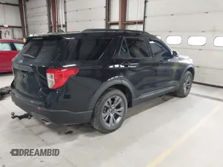2022 Ford Explorer XLT z VIN 1FMSK8DH8NGA68848, wystawiony jako IAAI lot #41996766 z przebiegiem 48 191 mil mil oraz . Historia ofert i sprzedaży dostępna na DreamBid. Obrazek 4.