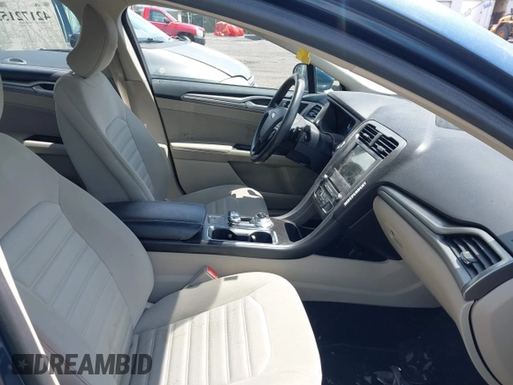 2018 Ford Fusion SE with VIN 3FA6P0HD2JR222690, listed as a IAAI auction lot 42172153 with 132,980 mi miles and . Bid and sale history available at DreamBid. Image 5.