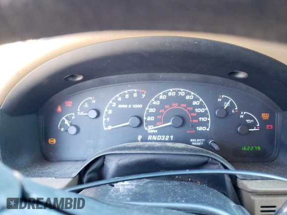 2002 Ford Explorer XLS with VIN 1FMZU62EX2UC77835, listed as a Copart auction lot 47383975 with 162,279 mi miles and Salvage title. Bid and sale history available at DreamBid. Image 9.