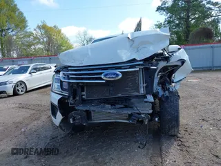 2021 Ford Expedition Max XLT z VIN 1FMJK1HT3MEA20184, wystawiony jako IAAI lot #41858965 z przebiegiem 50 548 mil mil oraz . Historia ofert i sprzedaży dostępna na DreamBid. Obrazek 12.
