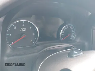 2019 Chevrolet Suburban Premier z VIN 1GNSCJKC0KR139323, wystawiony jako IAAI lot #42100758 z przebiegiem Nie podano mil oraz . Historia ofert i sprzedaży dostępna na DreamBid. Obrazek 7.
