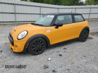 2015 MINI Hardtop S with VIN WMWXP7C52F2A41236, listed as a Copart auction lot 52600215 with 113,536 mi miles and Salvage Title. Bid and sale history available at DreamBid. Image 1.