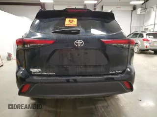 2021 Toyota Highlander XLE with VIN 5TDHZRBH0MS063991, listed as a Copart auction lot 52595065 with Not provided miles and Salvage title. Bid and sale history available at DreamBid. Image 6.