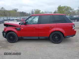 2013 Land Rover Range Rover Sport HSE z VIN SALSF2D40DA769848, wystawiony jako IAAI lot #42032959 z przebiegiem 144 204 mil mil oraz . Historia ofert i sprzedaży dostępna na DreamBid. Obrazek 14.