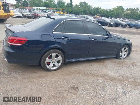 2014 Mercedes-Benz E 350 Luxury with VIN WDDHF8JB0EB021738, listed as a IAAI auction lot 42461502 with 95,209 mi miles and . Bid and sale history available at DreamBid. Image 4.