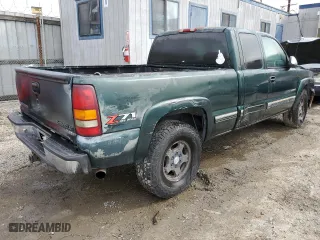 2001 Chevrolet Silverado 1500 LT with VIN 1GCEK19T31E337043, listed as a Copart auction lot 45755155 with 437,858 mi miles and Clean Title. Bid and sale history available at carsss.com. Image 3.