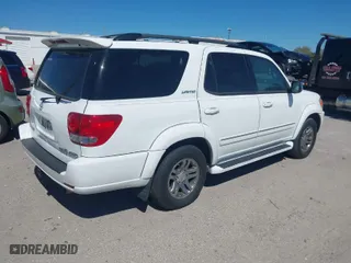2007 Toyota Sequoia Limited with VIN 5TDBT48A27S285702, listed as a IAAI auction lot 41740869 with 142,998 mi miles. Bid and sale history available at carsss.com. Image 4.