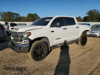 2020 Toyota Tundra 2WD SR5 with VIN 5TFEY5F18LX261514, listed as a Copart auction lot 81671424 with 80,101 mi miles and Salvage Title. Bid and sale history available at carsss.com. Image 1.