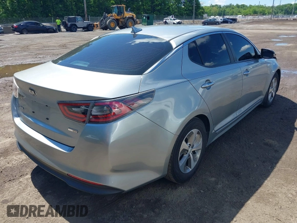 2015 Kia Optima Hybrid with VIN KNAGM4AD2F5082642, listed as a IAAI auction lot 39434717 with 131,000 mi miles. Bid and sale history available at carsss.com. Image 4.