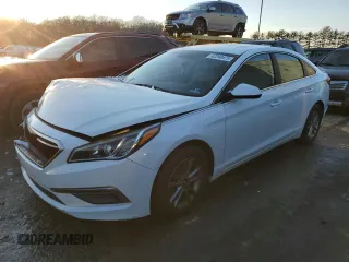 2015 Hyundai Sonata 2.4L SE with VIN 5NPE24AF9FH256479, listed as a Copart auction lot 42249475 with 140,529 mi miles and Clean Title. Bid and sale history available at carsss.com. Image 1.