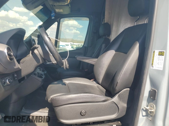 2020 Mercedes-Benz Sprinter Cargo with VIN W1W4ECHY4LT037686, listed as a Copart auction lot 63272734 with 180,277 mi miles and Salvage Title. Bid and sale history available at carsss.com. Image 7.