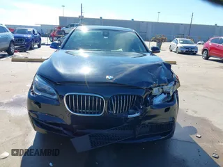 2015 BMW 7 Series 750Li xDrive with VIN WBAYF8C59FD655120, listed as a IAAI auction lot 41315152 with 82,244 mi miles and . Bid and sale history available at carsss.com. Image 12.