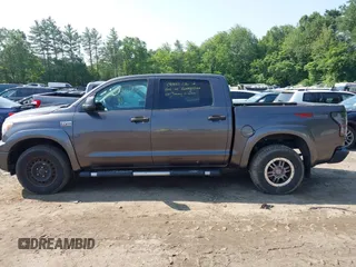 2013 Toyota Tundra z VIN 5TFDY5F18DX277032, wystawiony jako IAAI lot #42488623 z przebiegiem 287 801 mil mil oraz . Historia ofert i sprzedaży dostępna na DreamBid. Obrazek 15.