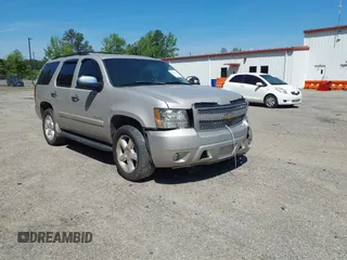 2007 Chevrolet Tahoe LTZ z VIN 1GNFK13027J382274, wystawiony jako IAAI lot #41034311 z przebiegiem 248 769 mil mil oraz . Historia ofert i sprzedaży dostępna na DreamBid. Obrazek 1.