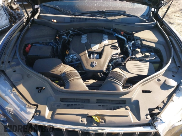 2021 Maserati Levante GranLusso with VIN ZN661XUL8MX357510, listed as a IAAI auction lot 41237857 with 33,375 mi miles. Bid and sale history available at carsss.com. Image 10.