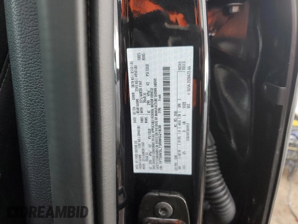 2024 Ford F-150 Lightning Flash z VIN 1FT6W3L73RWG21830, wystawiony jako Copart lot #43161725 z przebiegiem 23 mil mil oraz Czysty tytuł • Clean title. Historia ofert i sprzedaży dostępna na DreamBid. Obrazek 12.