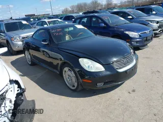 2002 Lexus SC with VIN JTHFN48Y820031589, listed as a IAAI auction lot 41897216 with 225,111 mi miles. Bid and sale history available at carsss.com. Image 1.