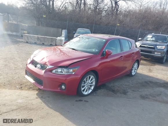 2013 Lexus CT 200h Hybrid with VIN JTHKD5BH7D2159944, listed as a IAAI auction lot 41791641 with 141,066 mi miles. Bid and sale history available at carsss.com. Image 18.