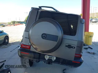 2021 Mercedes-Benz G 63 AMG z VIN W1NYC7HJ4MX392812, wystawiony jako IAAI lot #42027873 z przebiegiem Nie podano mil oraz . Historia ofert i sprzedaży dostępna na DreamBid. Obrazek 17.
