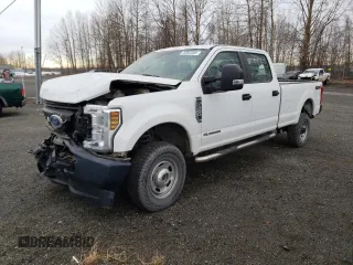 2018 Ford F-350 XL with VIN 1FT8W3BT5JEC93523, listed as a Copart auction lot 48065365 with 14,582 mi miles and Clean Title. Bid and sale history available at DreamBid. Image 1.