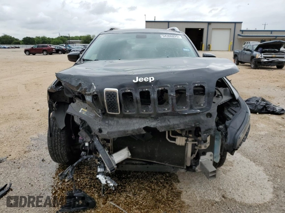 2019 Jeep Cherokee Latitude z VIN 1C4PJLCBXKD149943, wystawiony jako Copart lot #54366825 z przebiegiem 137 269 mil mil oraz Szkoda całkowita • Salvage title. Historia ofert i sprzedaży dostępna na DreamBid. Obrazek 5.