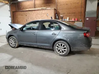 2010 Volkswagen Jetta Limited Edition с VIN 3VWAZ7AJ9AM136505, выставлен на аукционе Copart как лот 47548235 с пробегом 192 667 миль миль и Списание • Salvage title. История ставок и продаж доступна на DreamBid. Изображение 2.