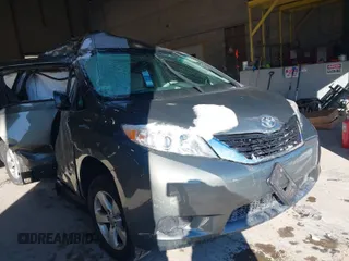 2012 Toyota Sienna LE AAS с VIN 5TDKK3DC6CS202013, выставлен на аукционе IAAI как лот 41408146 с пробегом 65 600 миль миль и . История ставок и продаж доступна на DreamBid. Изображение 1.