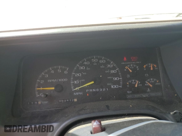 1999 Chevrolet Suburban with VIN 3GNEC16R6XG205408, listed as a Copart auction lot 57169415 with 303,412 mi miles and Salvage title. Bid and sale history available at DreamBid. Image 9.