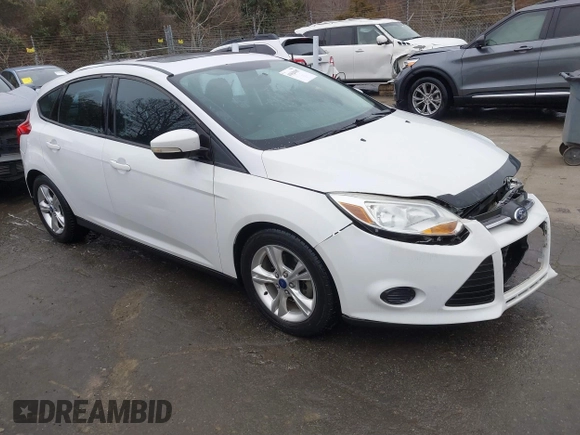 2014 Ford Focus SE with VIN 1FADP3K28EL386918, listed as a IAAI auction lot 41620107 with 118,098 mi miles and . Bid and sale history available at DreamBid. Image 1.