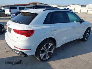2021 Audi Q3 S line Premium z VIN WA1DECF35M1063868, wystawiony jako IAAI lot #42247128 z przebiegiem 89 959 mil mil oraz . Historia ofert i sprzedaży dostępna na DreamBid. Obrazek 4.