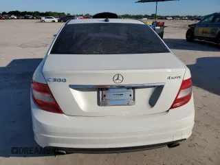 2010 Mercedes-Benz C 300 Sport z VIN WDDGF8BB2AF485305, wystawiony jako Copart lot #56286795 z przebiegiem 198 553 mil mil oraz Czysty tytuł • Clean title. Historia ofert i sprzedaży dostępna na DreamBid. Obrazek 6.