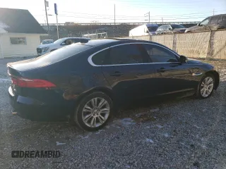 2016 Jaguar XF 35t Premium with VIN SAJBJ4BV0GCY20966, listed as a Copart auction lot 85103554 with 121,298 mi miles and Clean Title. Bid and sale history available at carsss.com. Image 3.