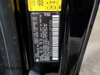 2007 BMW 3 Series 328i z VIN WBAWB33597PU87534, wystawiony jako Copart lot #44131535 z przebiegiem 139 100 mil mil oraz Szkoda całkowita • Salvage title. Historia ofert i sprzedaży dostępna na DreamBid. Obrazek 12.