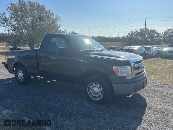 2013 Ford F-150 XL with VIN 1FTMF1CM7DFE09796, listed as a Copart auction lot 88993205 with 67,872 mi miles and Clean title. Bid and sale history available at DreamBid. Image 1.