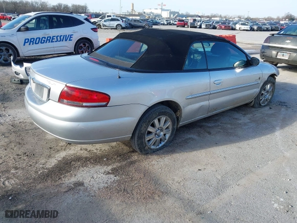 2004 Chrysler Sebring LXi with VIN 1C3EL55R54N263129, listed as a IAAI auction lot 41825165 with 104,802 mi miles. Bid and sale history available at carsss.com. Image 4.