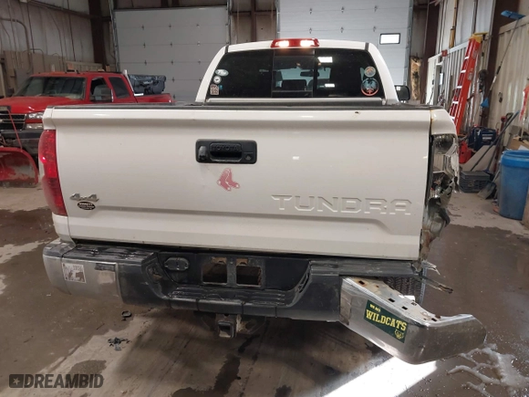 2014 Toyota Tundra 4WD Truck SR with VIN 5TFUY5F11EX393870, listed as a IAAI auction lot 41414461 with 120,837 mi miles. Bid and sale history available at carsss.com. Image 17.