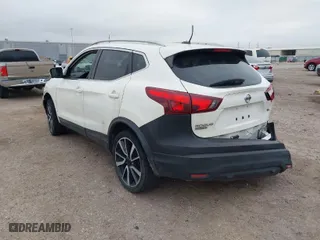 2017 Nissan Rogue Sport S with VIN JN1BJ1CP8HW014731, listed as a IAAI auction lot 41101662 with 62,882 mi miles. Bid and sale history available at carsss.com. Image 3.