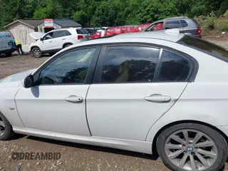 2011 BMW 3 Series 328i xDrive with VIN WBAPK5G50BNN29913, listed as a IAAI auction lot 42530235 with 206,247 mi miles and . Bid and sale history available at DreamBid. Image 14.