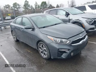 2019 Kia Forte LXS z VIN 3KPF24AD2KE033475, wystawiony jako IAAI lot #41769180 z przebiegiem 152 865 mil mil oraz . Historia ofert i sprzedaży dostępna na DreamBid. Obrazek 1.
